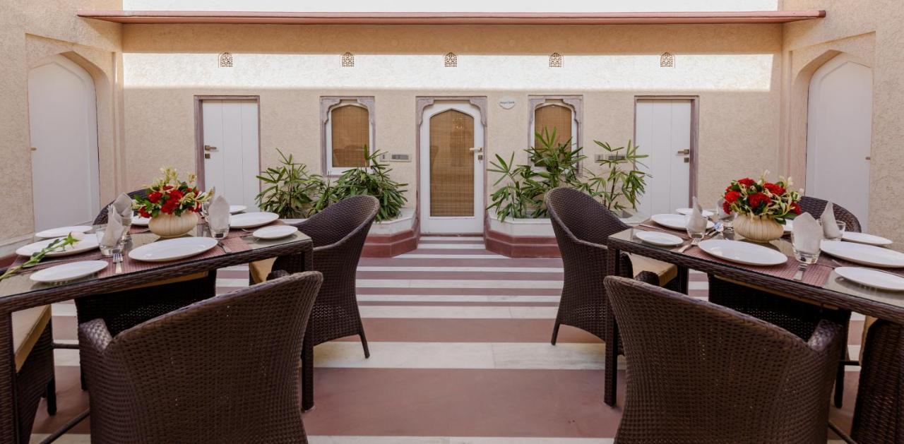 Surya Haveli , Amer Fort Jaipur Hotel Exterior photo